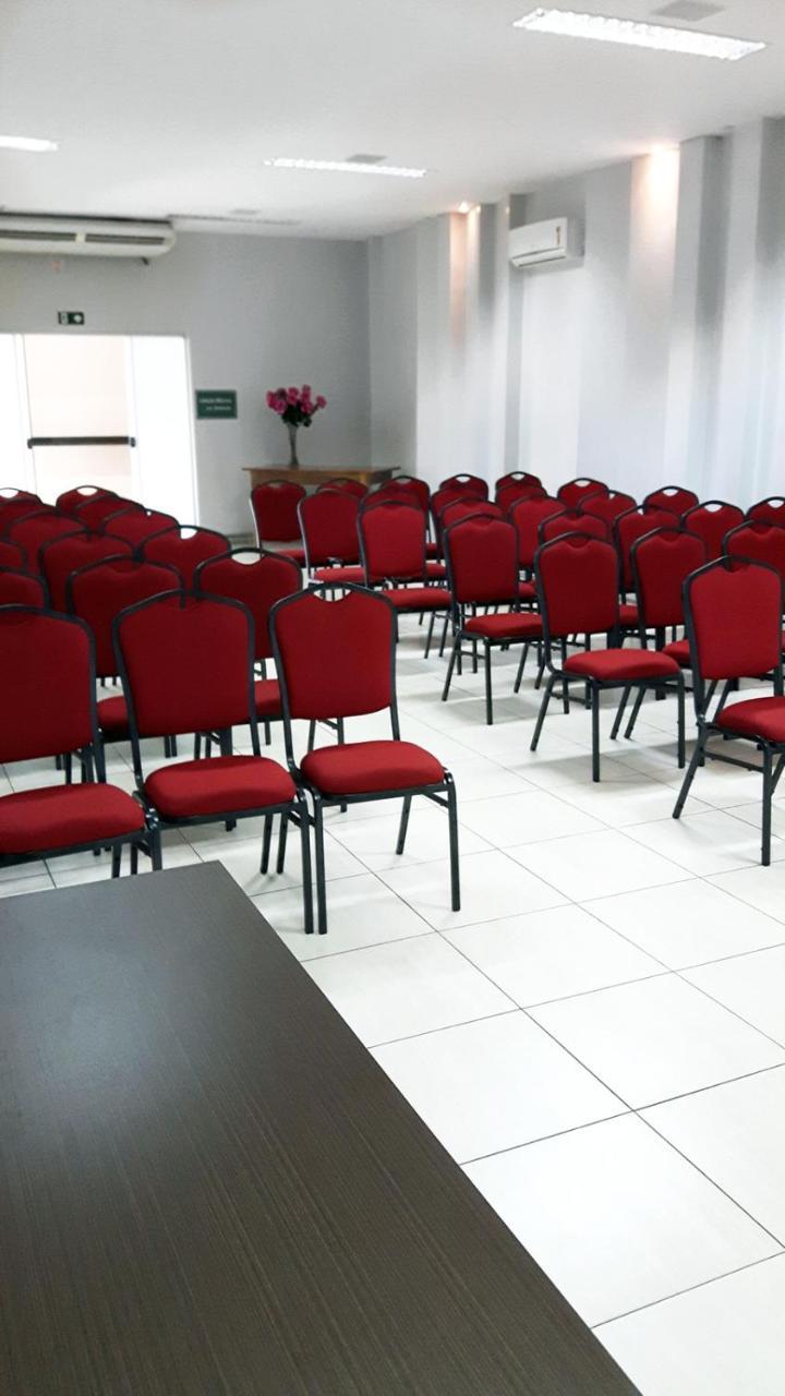 Hotel Executivo Арагуаина Экстерьер фото